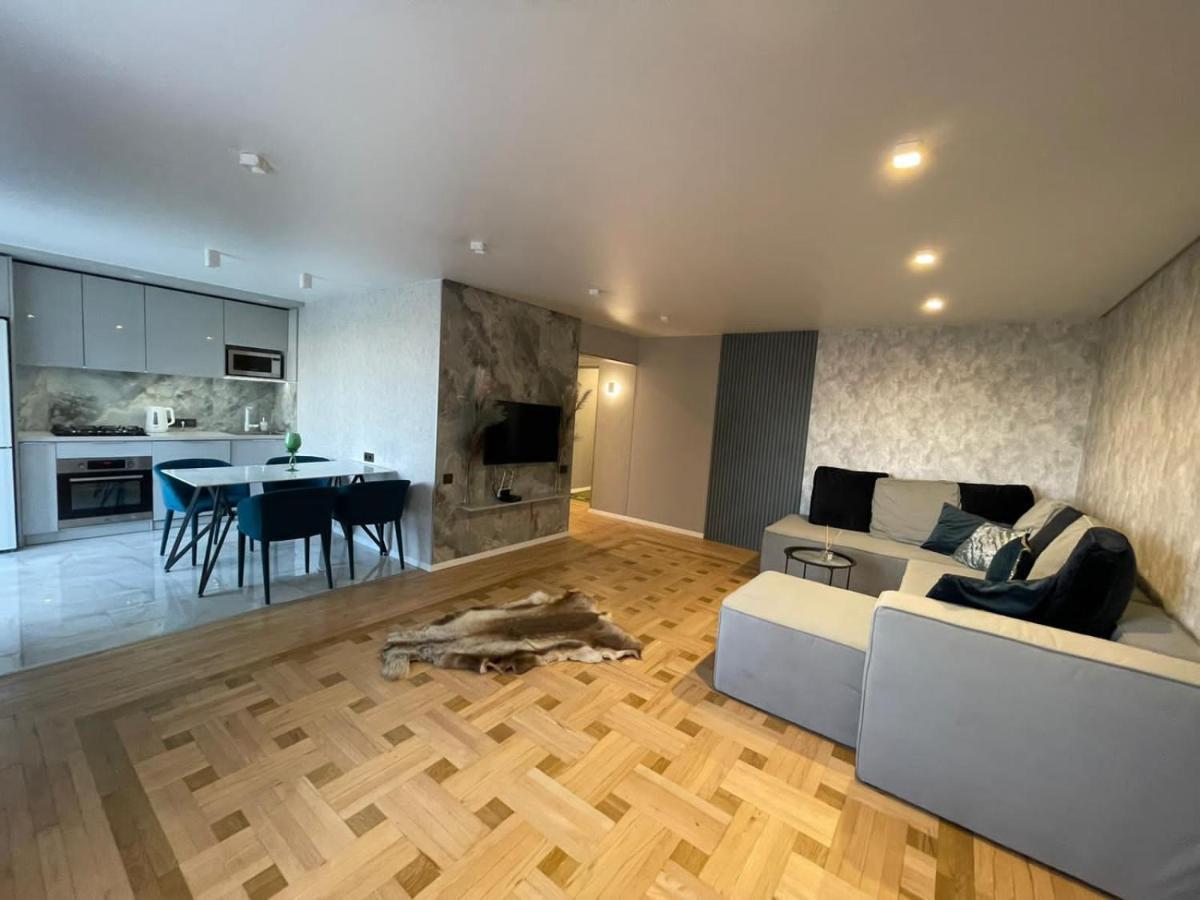 Citadel Vip Apartment Львов Экстерьер фото