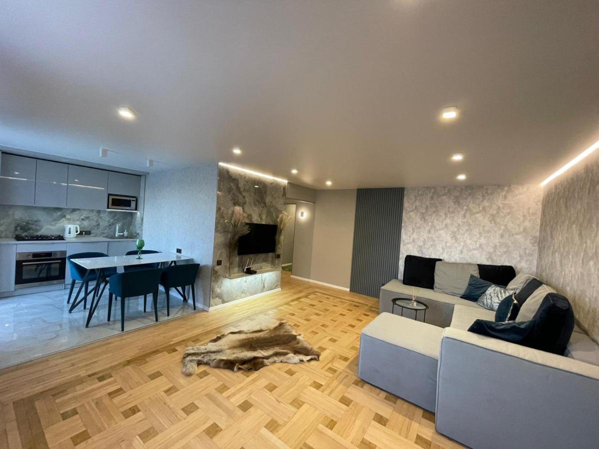 Citadel Vip Apartment Львов Экстерьер фото
