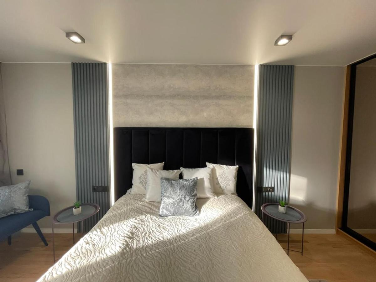 Citadel Vip Apartment Львов Экстерьер фото