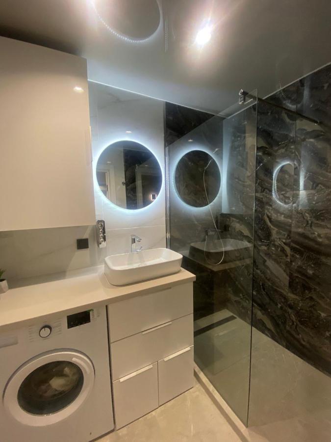 Citadel Vip Apartment Львов Экстерьер фото