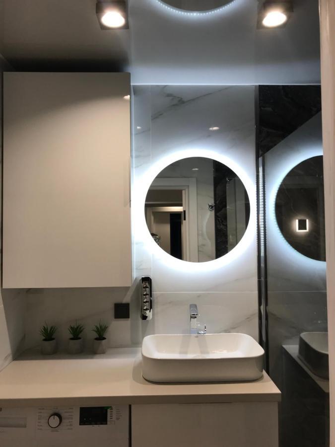 Citadel Vip Apartment Львов Экстерьер фото