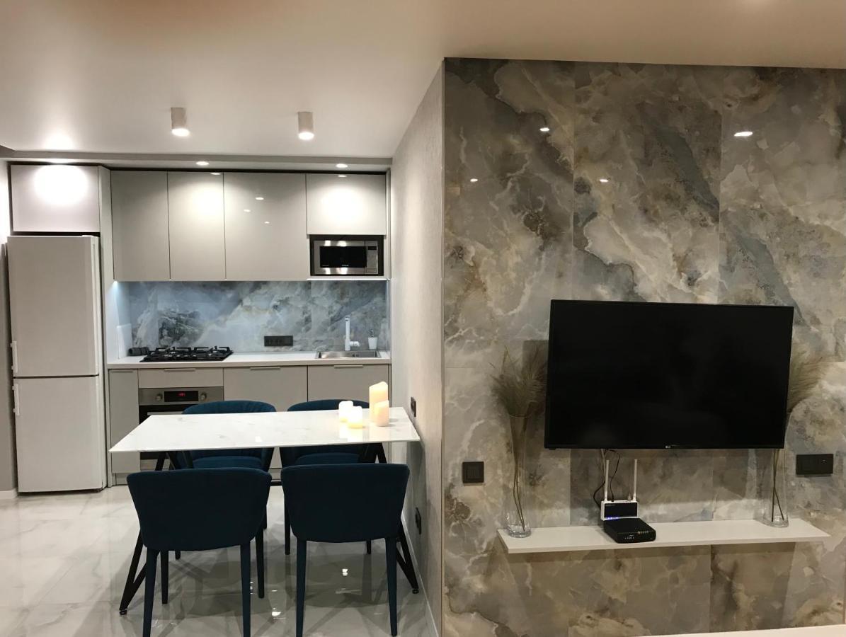 Citadel Vip Apartment Львов Экстерьер фото