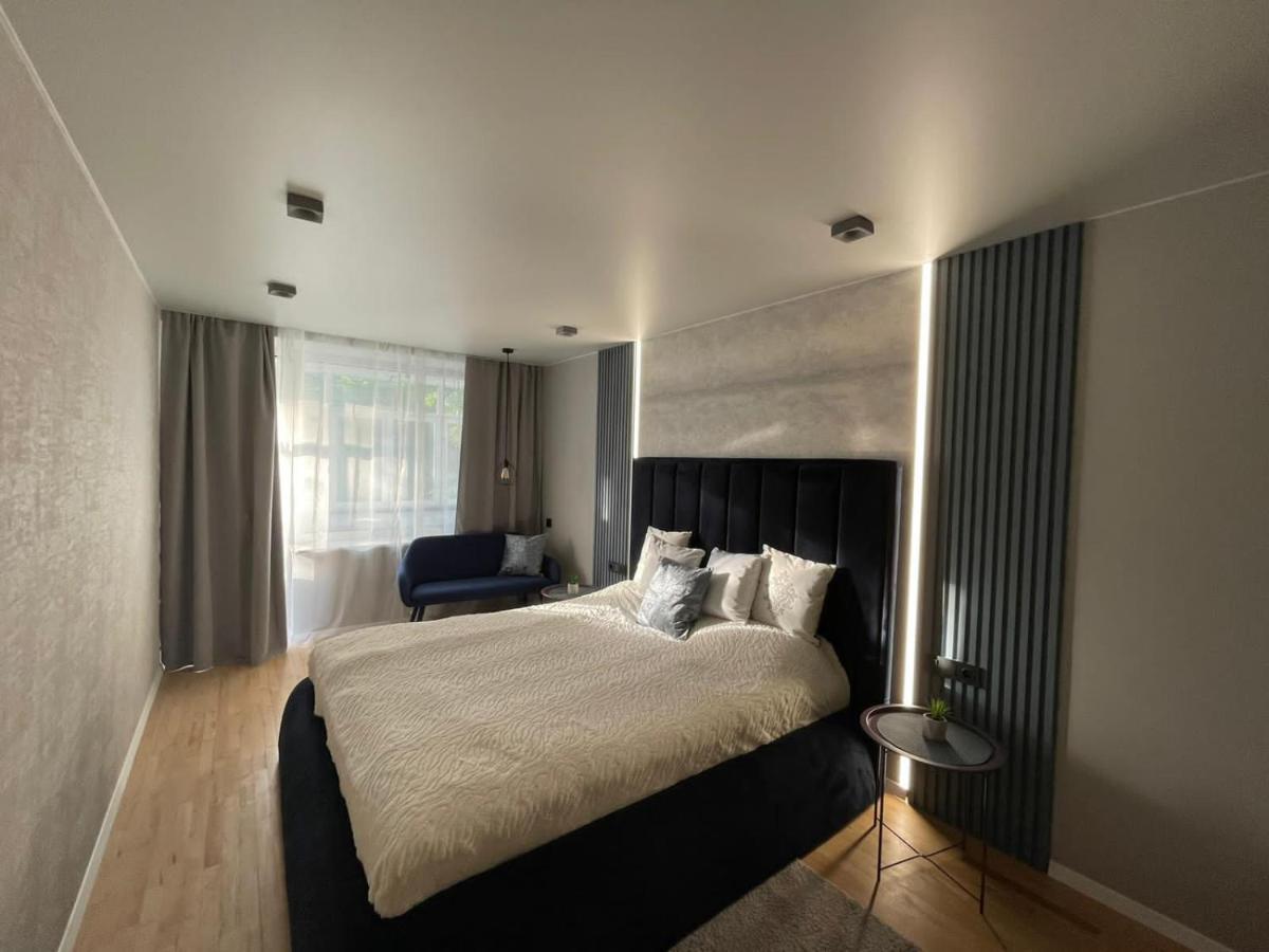 Citadel Vip Apartment Львов Экстерьер фото