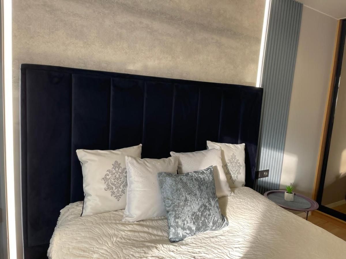 Citadel Vip Apartment Львов Экстерьер фото